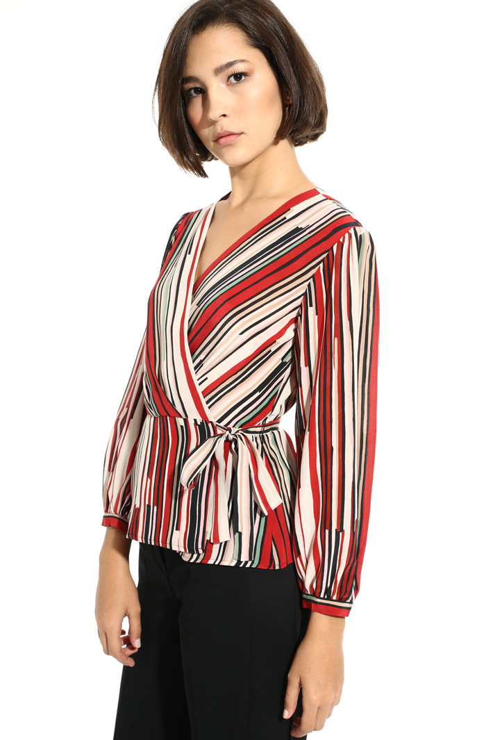Printed wrap blouse Intrend Printed wrap blouse Intrend