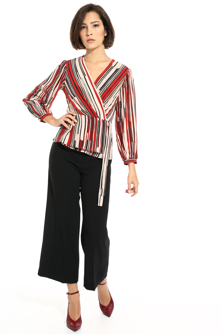 Printed wrap blouse Intrend Printed wrap blouse Intrend