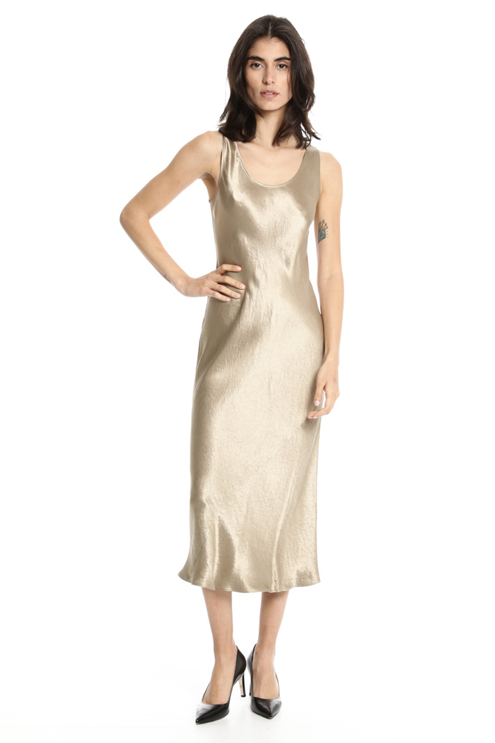Compact satin dress Intrend Compact satin dress Intrend