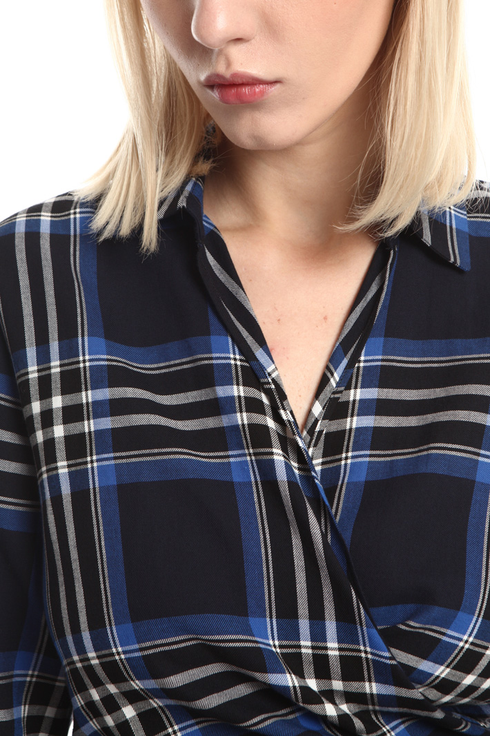 Checked wrap dress Intrend Checked wrap dress Intrend