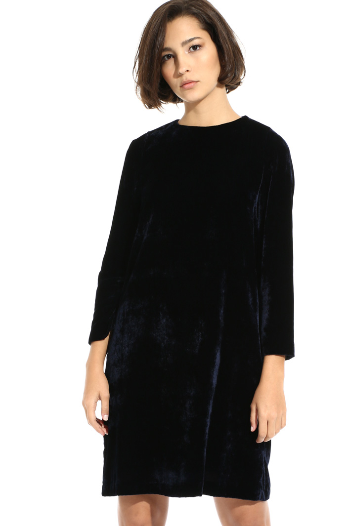 Smooth velvet dress Intrend Smooth velvet dress Intrend