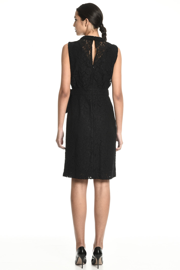 Rebrodé lace dress Intrend Rebrodé lace dress Intrend