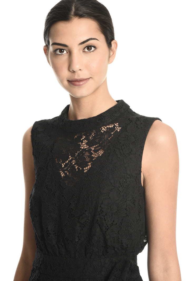 Rebrodé lace dress Intrend Rebrodé lace dress Intrend