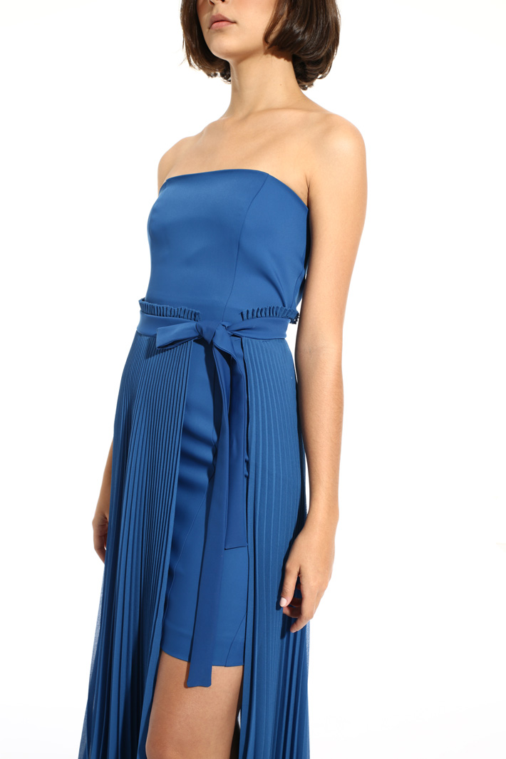 Pleated dress Intrend Pleated dress Intrend