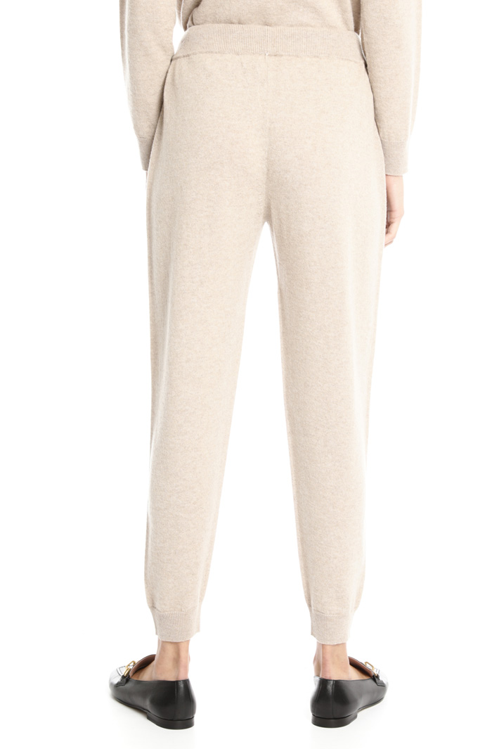 Knitted jogging style pants Intrend Knitted jogging style pants Intrend