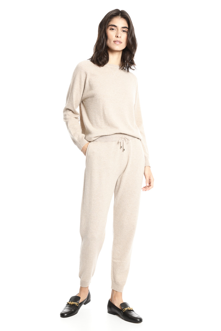 Knitted jogging style pants Intrend Knitted jogging style pants Intrend