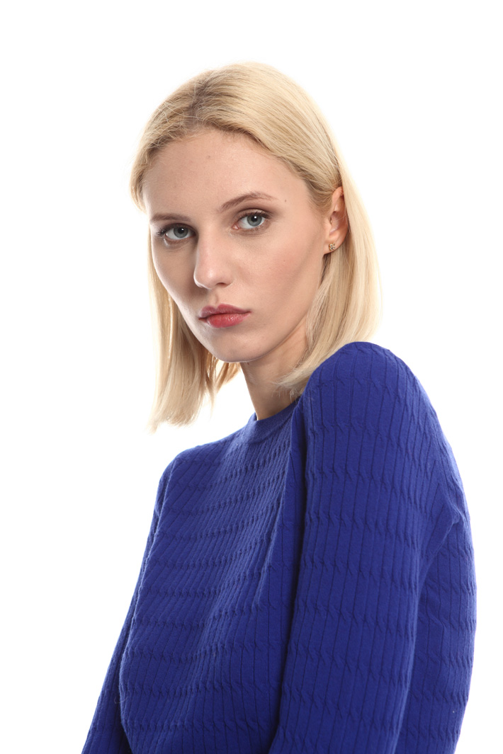 Braid knit sweater Intrend Braid knit sweater Intrend