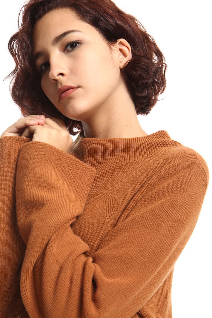 Buttoned sweater Intrend Buttoned sweater Intrend