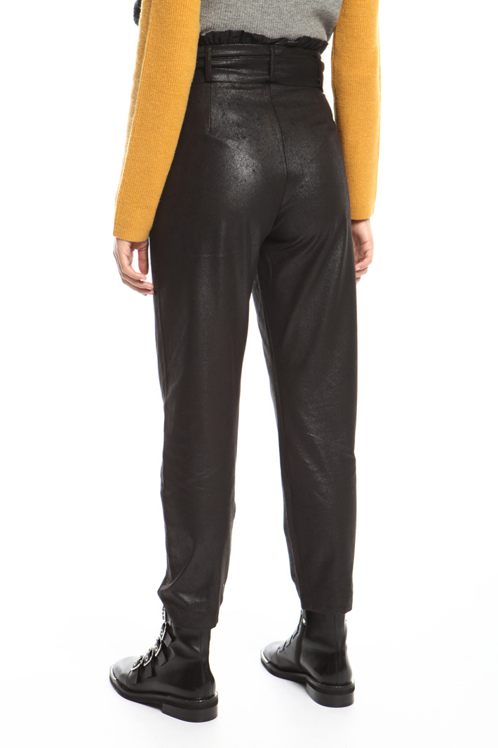 Coated carrot trousers Intrend Coated carrot trousers Intrend