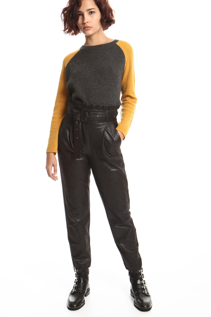 Coated carrot trousers Intrend Coated carrot trousers Intrend