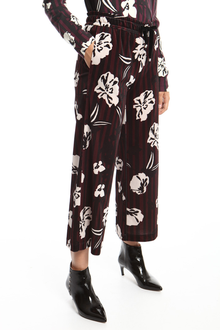Cropped chenille trousers Intrend Cropped chenille trousers Intrend