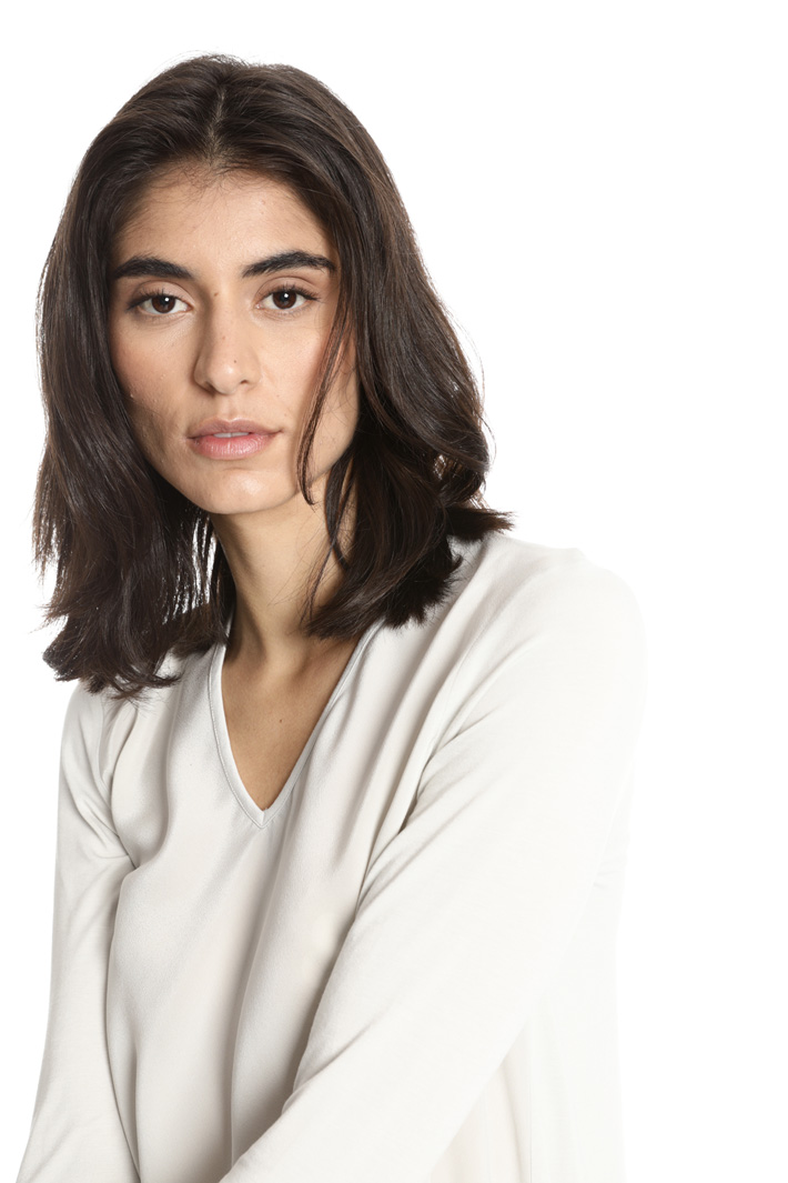 Flared asymmetrical T-shirt Intrend Flared asymmetrical T-shirt Intrend