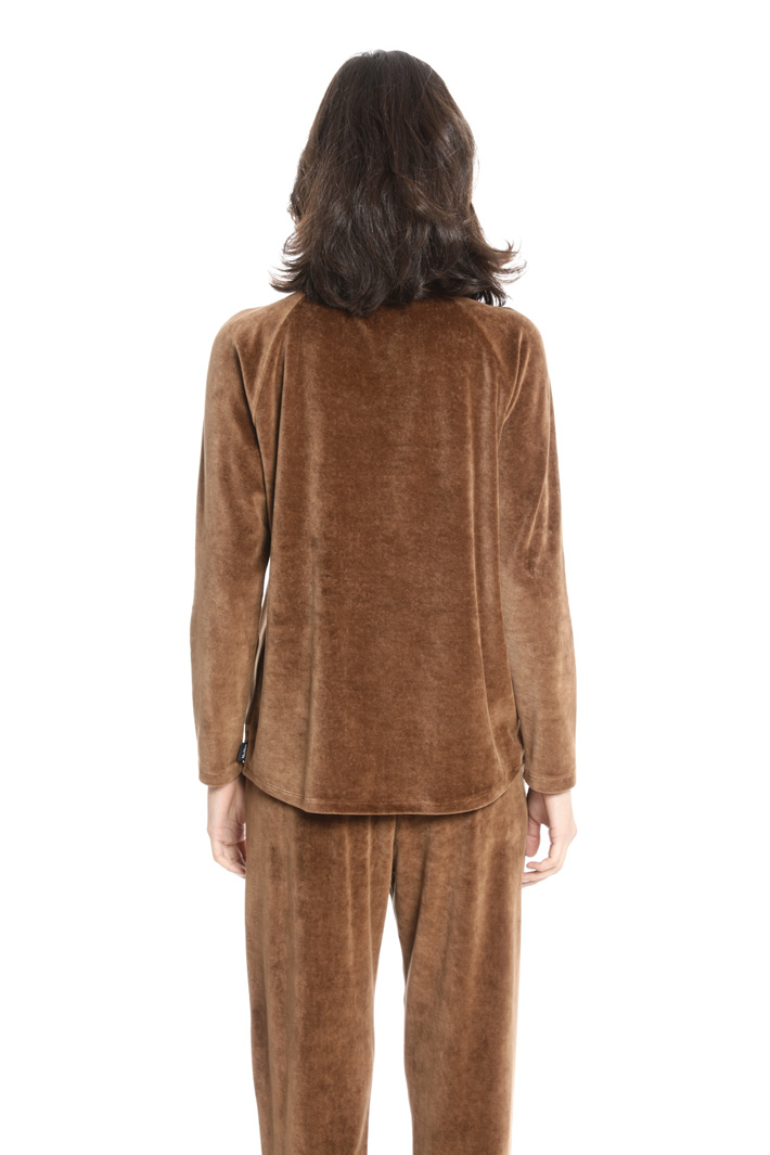 Oversized chenille T-shirt Intrend Oversized chenille T-shirt Intrend