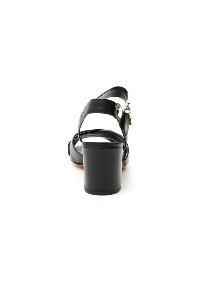 Leather sandals Intrend Leather sandals Intrend