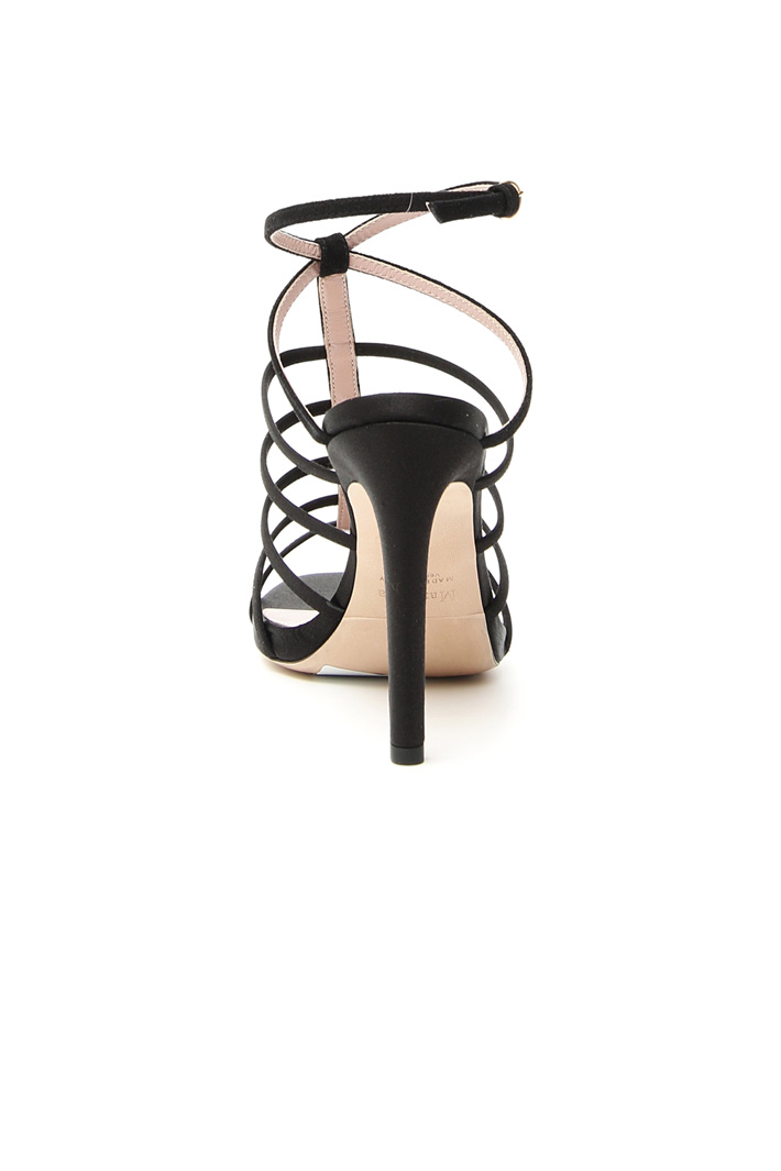 Multi-strap sandal Intrend Multi-strap sandal Intrend