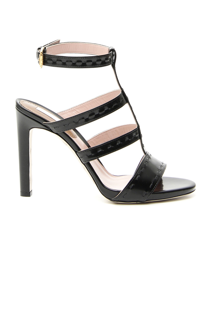 High sandal with stitching
Intrend High sandal with stitching
Intrend