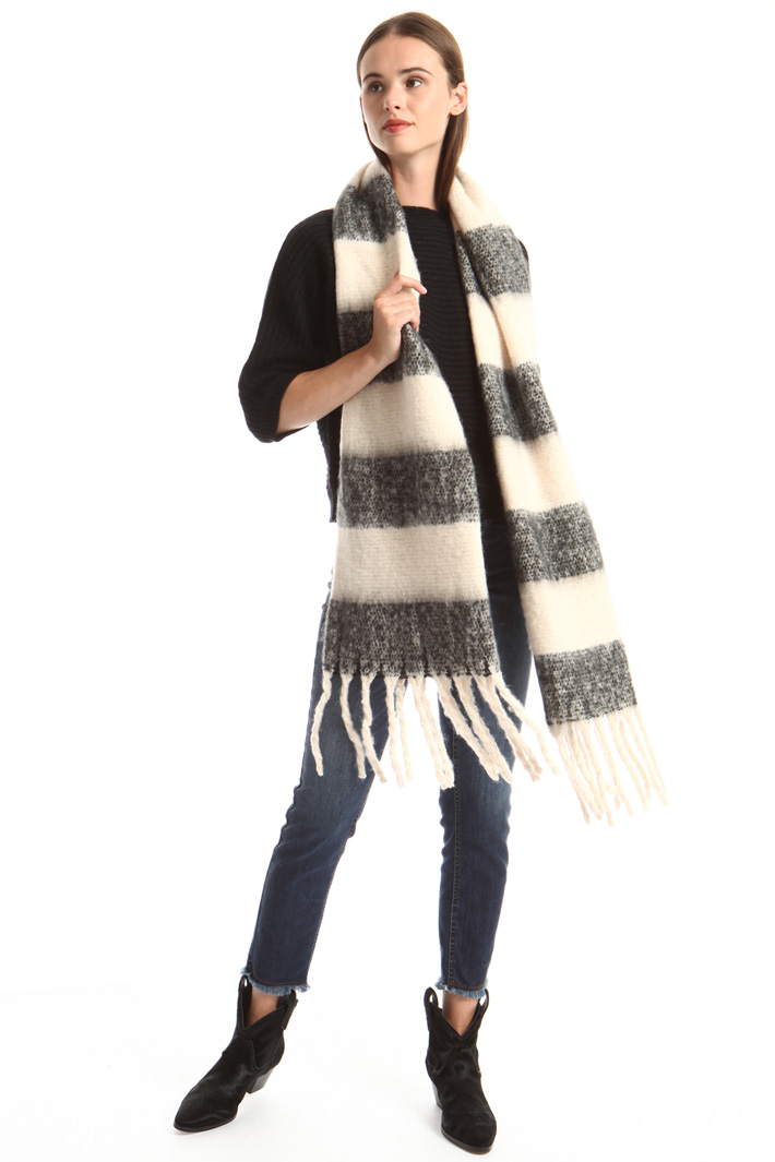 Soft fringed hem Intrend Soft fringed hem Intrend