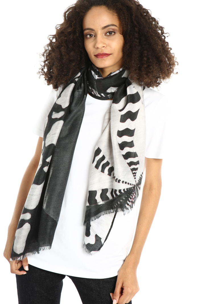 Patterned scarf Intrend Patterned scarf Intrend
