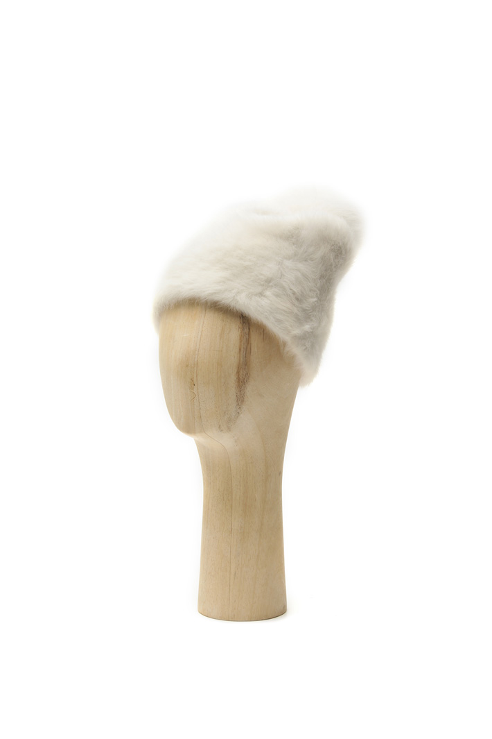Angora blend yarn hat Intrend Angora blend yarn hat Intrend