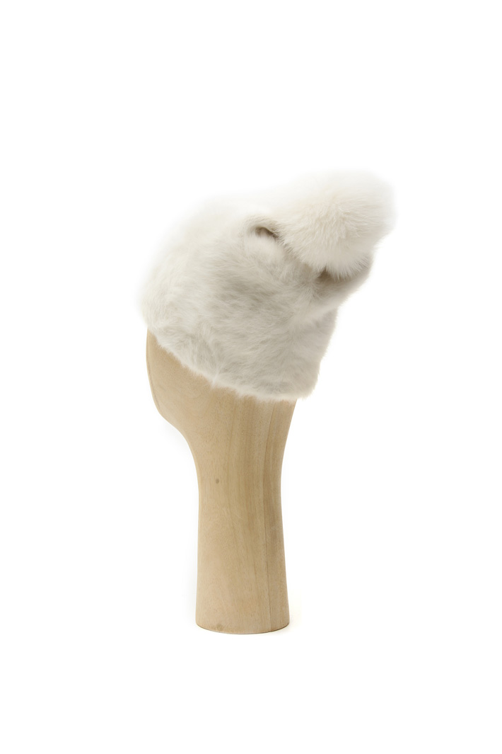 Angora blend yarn hat Intrend Angora blend yarn hat Intrend