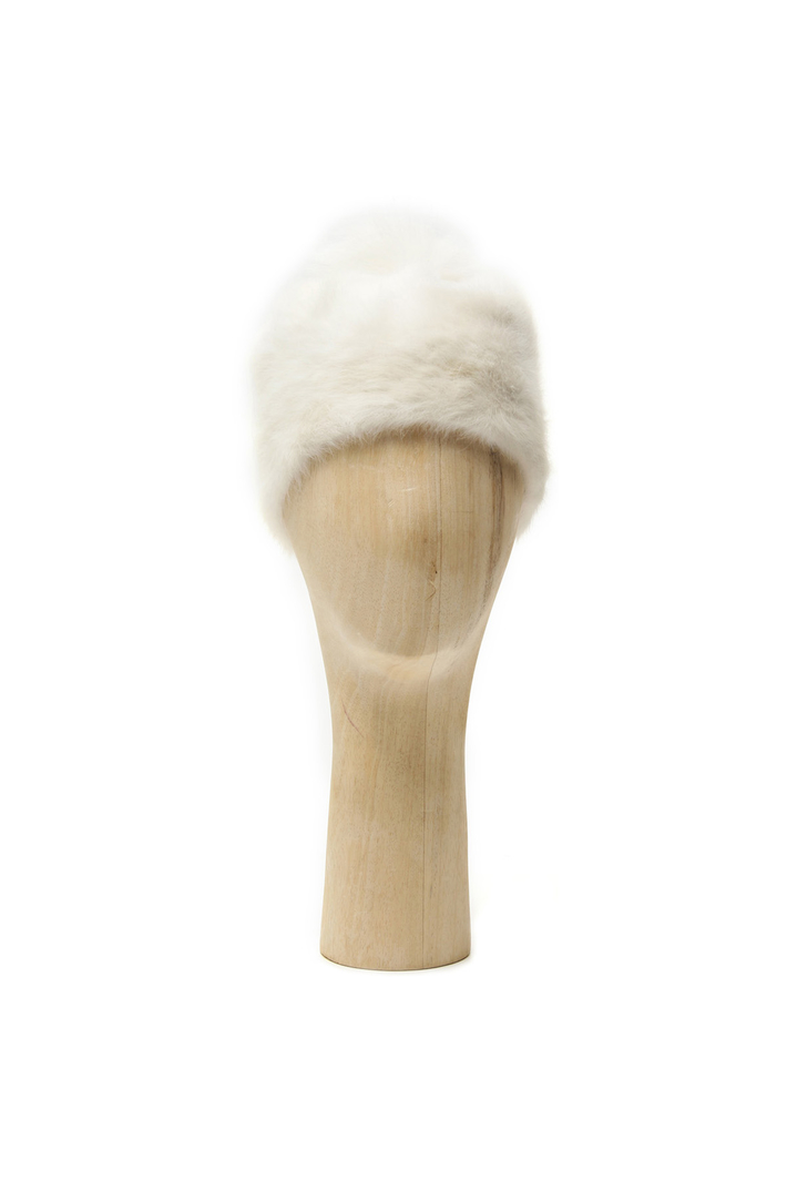 Angora blend yarn hat Intrend Angora blend yarn hat Intrend