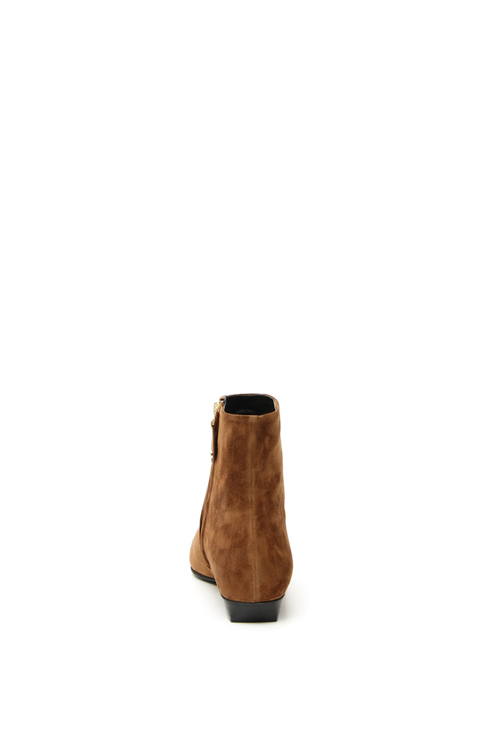 Pointed toe suede ankle boots Intrend Pointed toe suede ankle boots Intrend