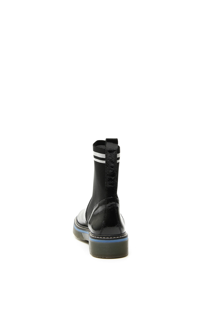 Varnished Chelsea boots Intrend Varnished Chelsea boots Intrend