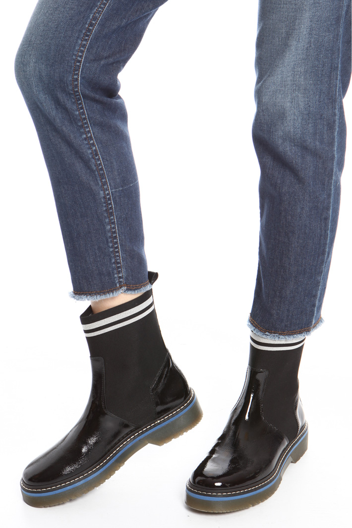 Varnished Chelsea boots Intrend Varnished Chelsea boots Intrend