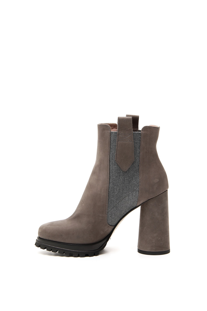Leather Beatles boots Intrend Leather Beatles boots Intrend