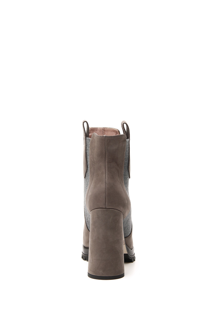 Leather Beatles boots Intrend Leather Beatles boots Intrend