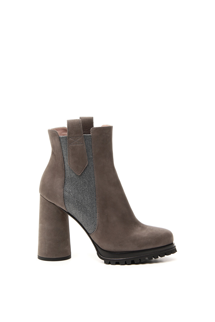 Leather Beatles boots Intrend Leather Beatles boots Intrend