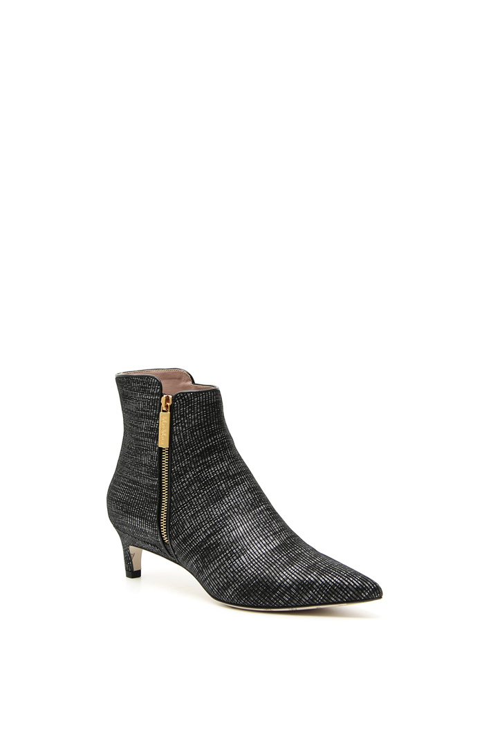 Laminated pointed ankle-boots Intrend Laminated pointed ankle-boots Intrend