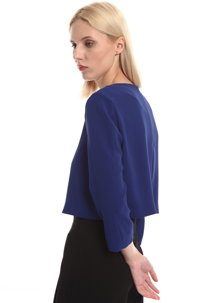 Jacket in crepe fabric Intrend Jacket in crepe fabric Intrend