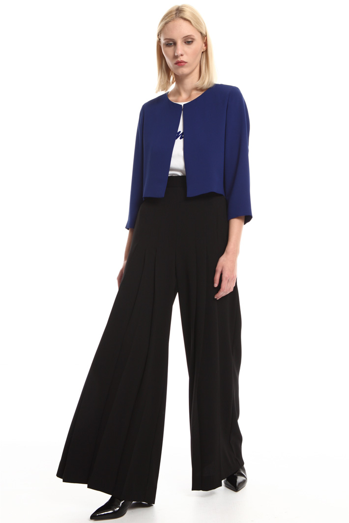 Jacket in crepe fabric Intrend Jacket in crepe fabric Intrend