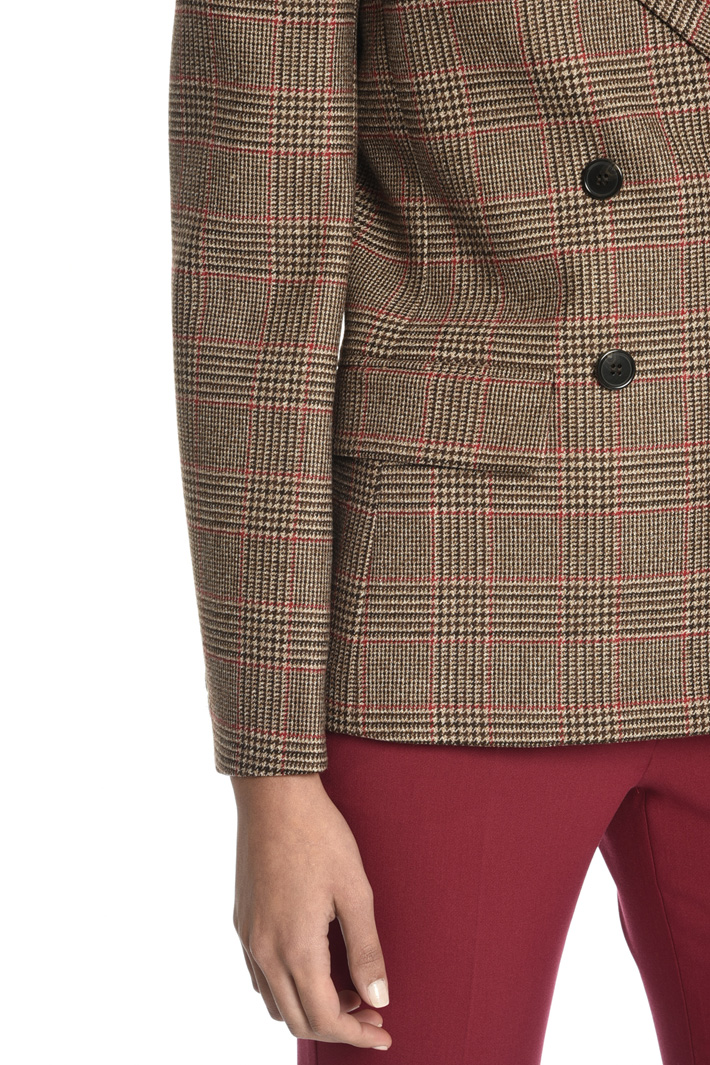 Double-breasted wool jacket
Intrend Double-breasted wool jacket
Intrend
