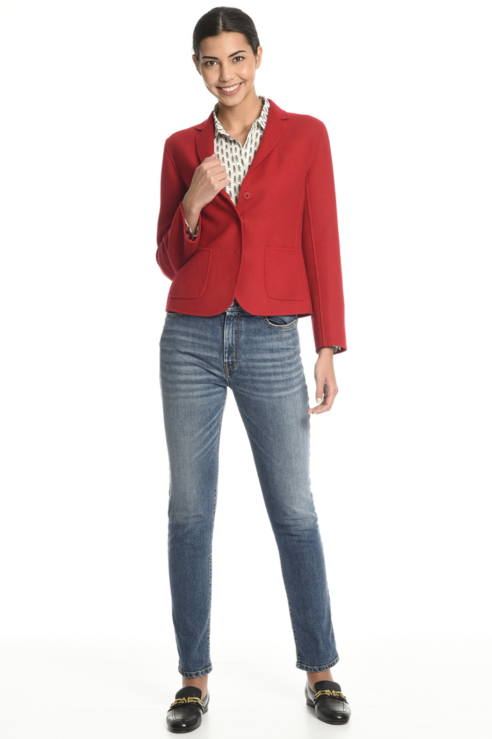 Wool drap blazer
Intrend Wool drap blazer
Intrend