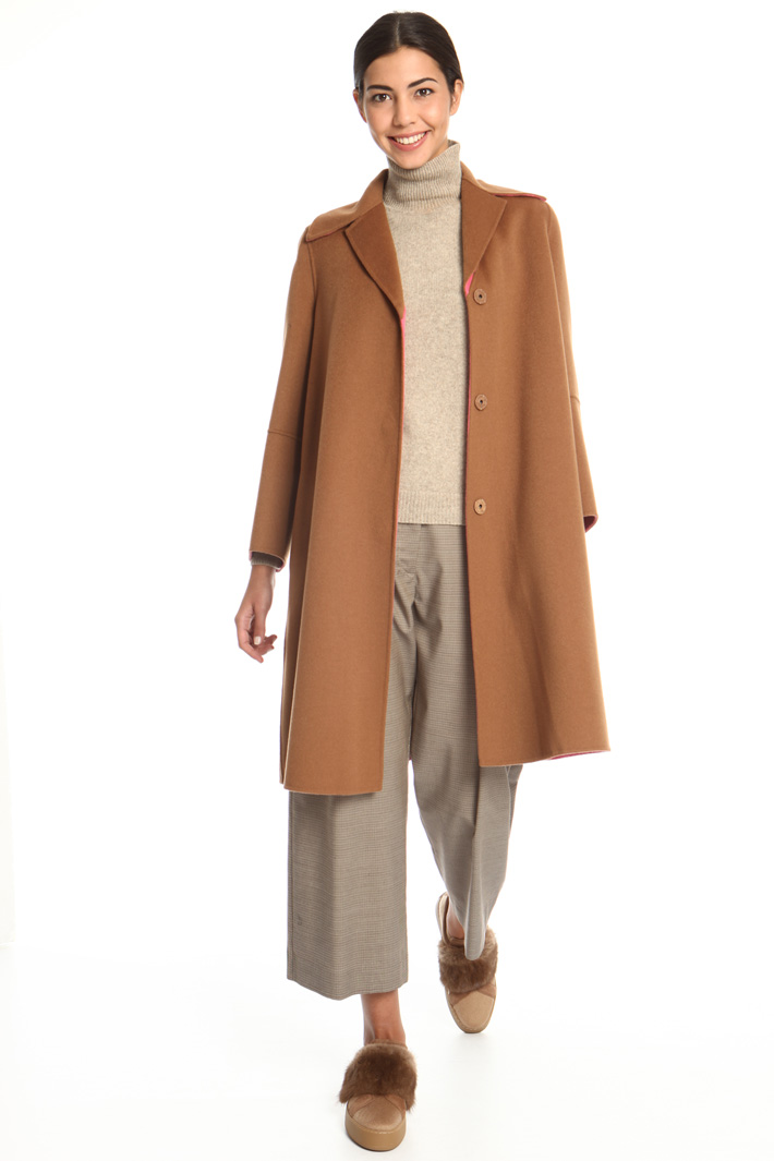 Flared drap coat
Intrend Flared drap coat
Intrend