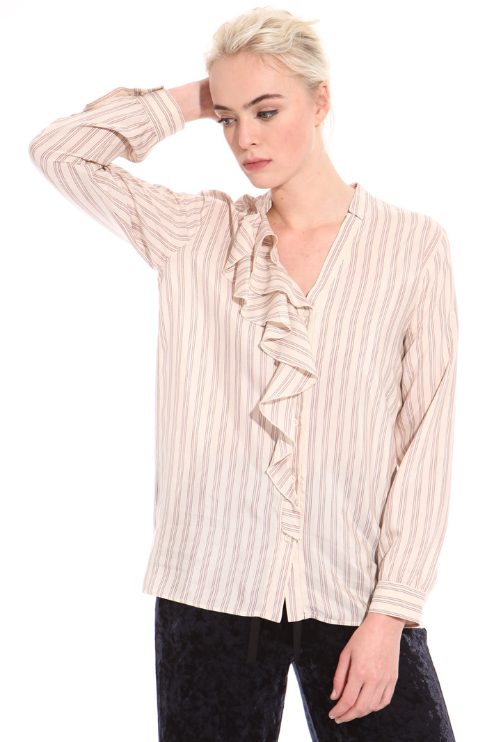 Yarn-dyed viscose shirt Intrend Yarn-dyed viscose shirt Intrend