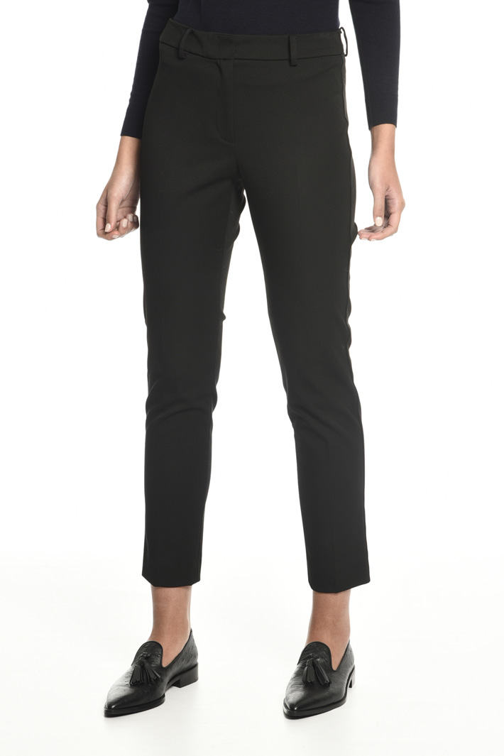 Stretch gabardine trousers
Intrend Stretch gabardine trousers
Intrend