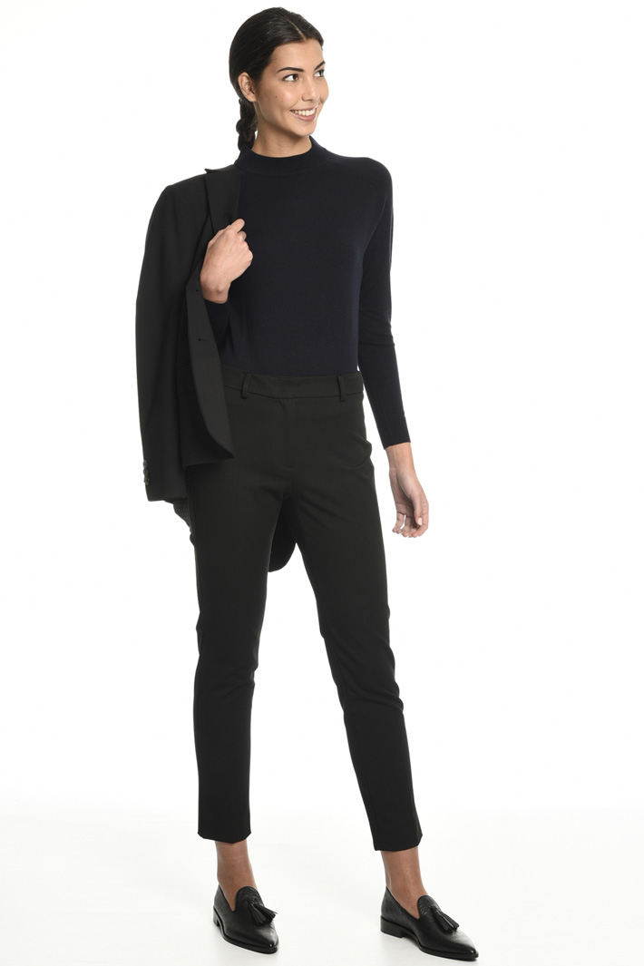 Stretch gabardine trousers
Intrend Stretch gabardine trousers
Intrend