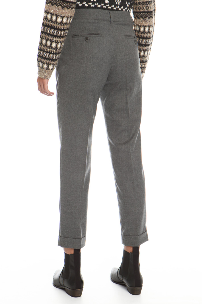 Flannel wool trousers
Intrend Flannel wool trousers
Intrend