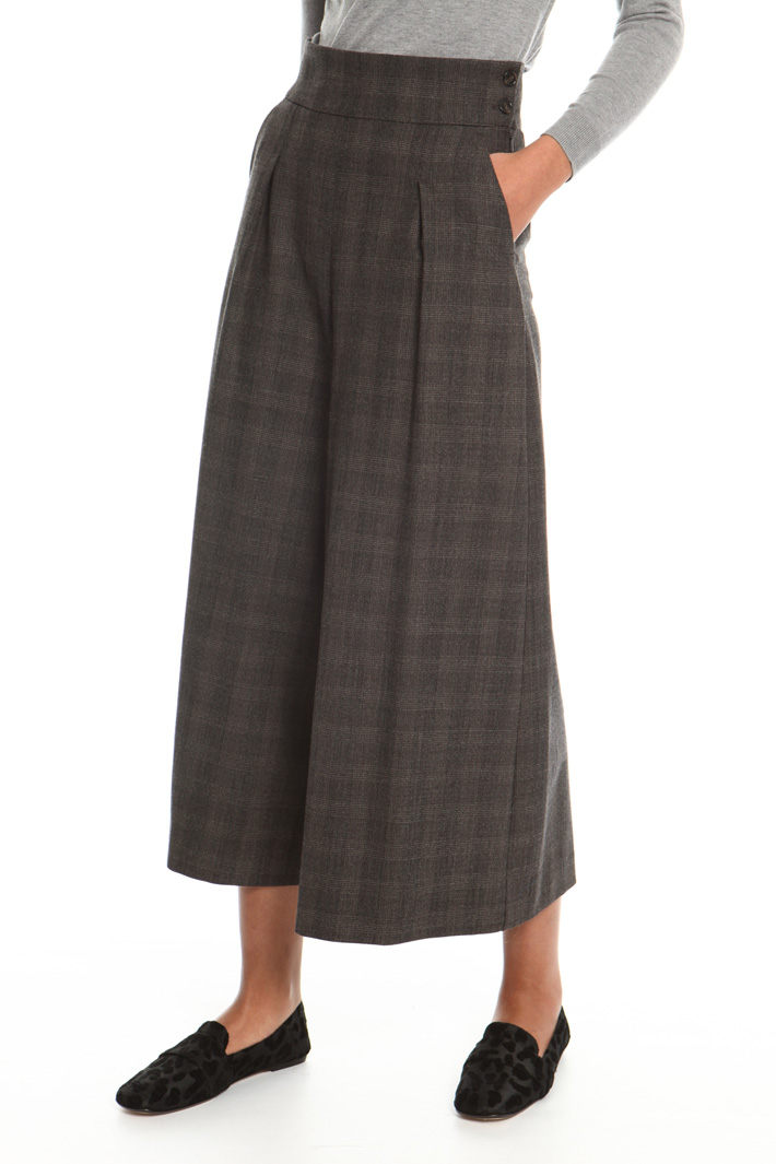 Wide flannel trousers
Intrend Wide flannel trousers
Intrend