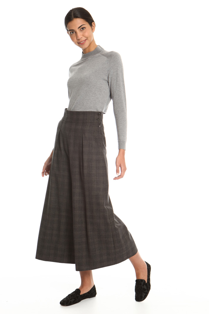Wide flannel trousers
Intrend Wide flannel trousers
Intrend