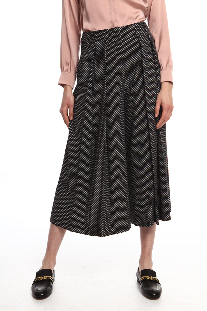 Pleated palazzo trousers Intrend Pleated palazzo trousers Intrend