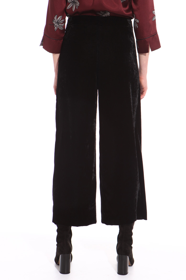 Cropped chenille trousers Intrend Cropped chenille trousers Intrend