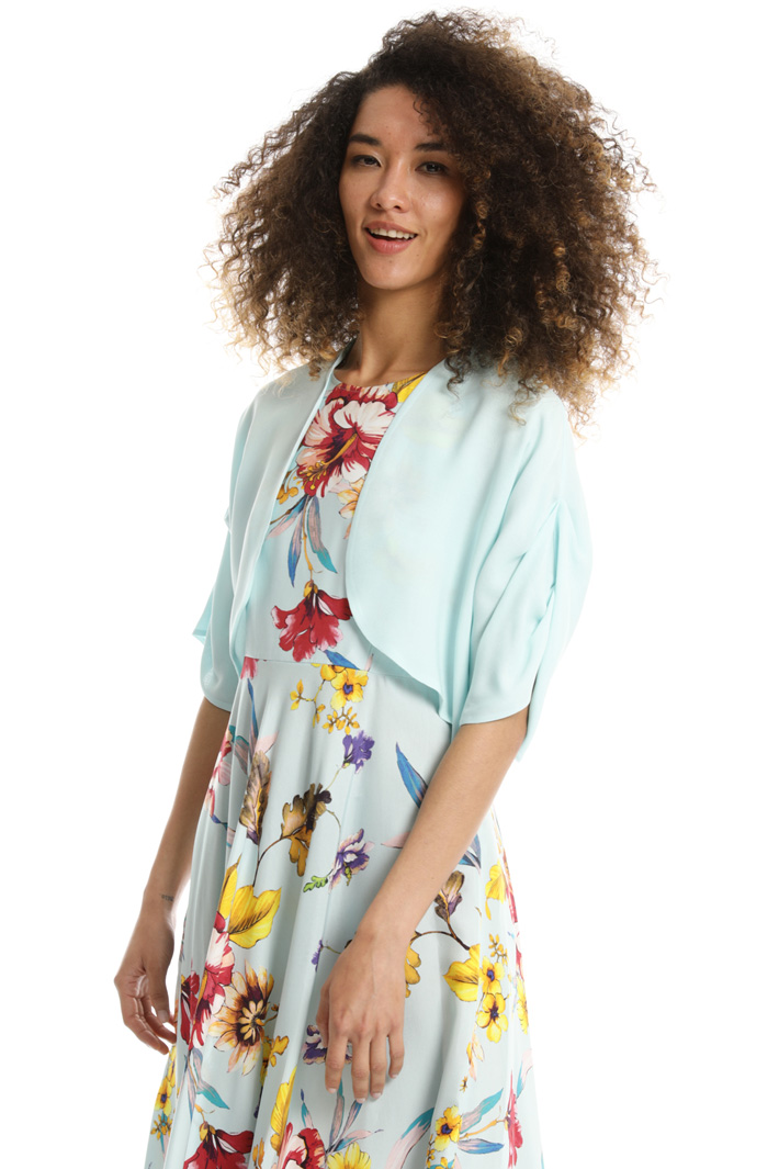 Georgette shawls
Intrend Georgette shawls
Intrend