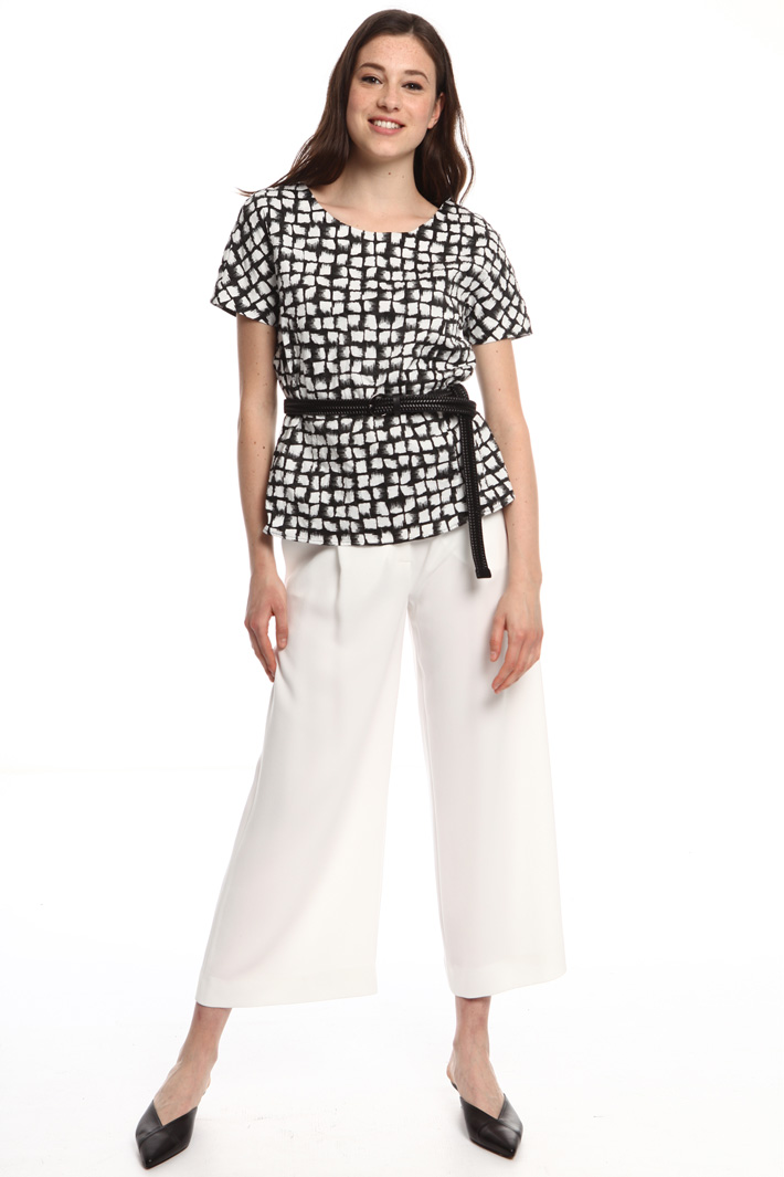 Cotton satin top
Intrend Cotton satin top
Intrend