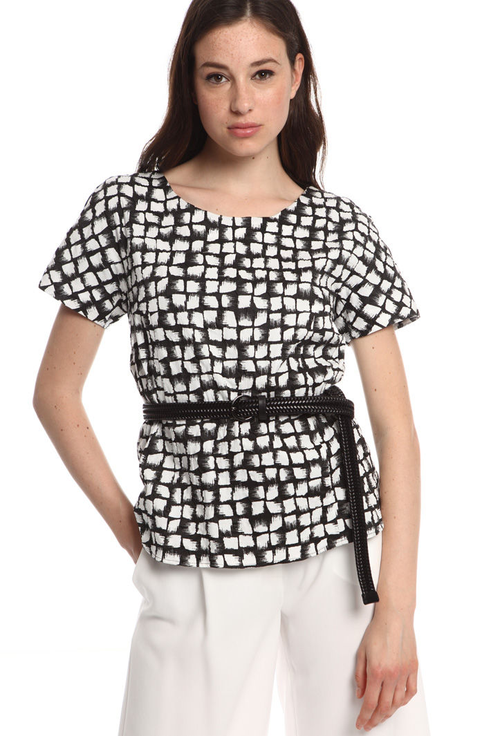 Cotton satin top
Intrend Cotton satin top
Intrend