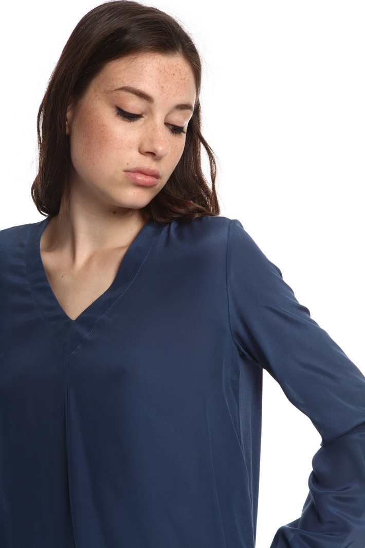 Silk and jersey blouse
Intrend Silk and jersey blouse
Intrend