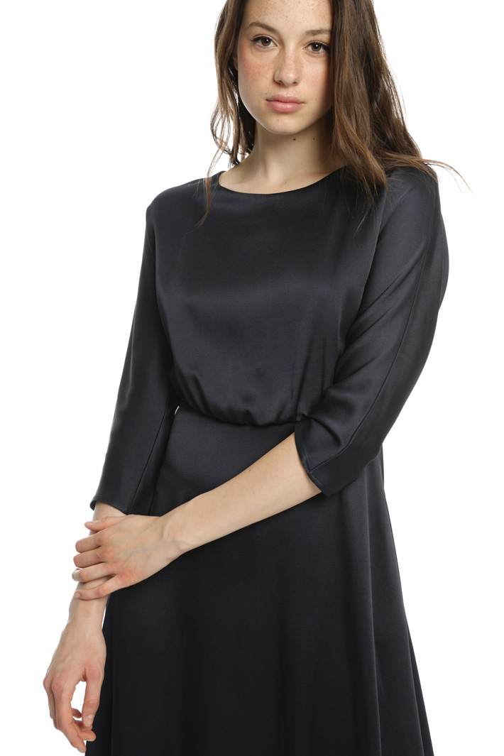 Longuette dress Intrend Longuette dress Intrend